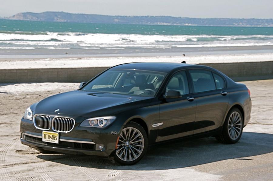  BMW 750iL 2009 года  (фото 29 из 30)